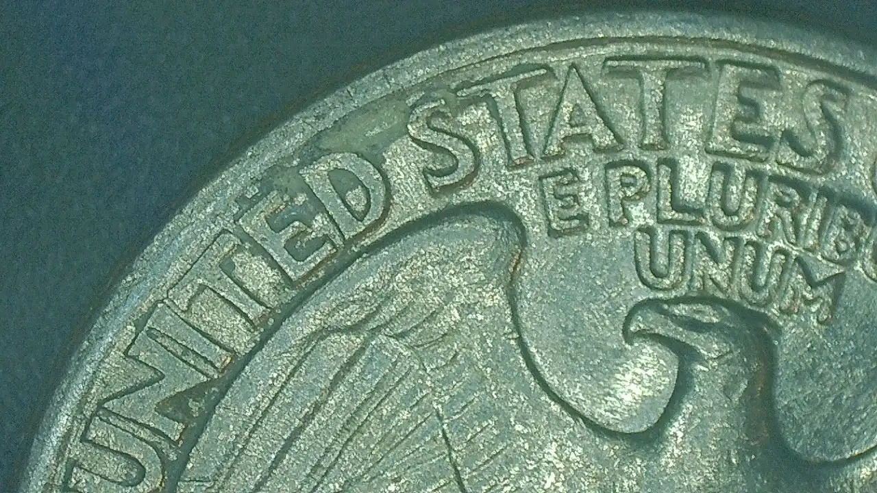 1979-Washington-Quarter-Odd-Finish